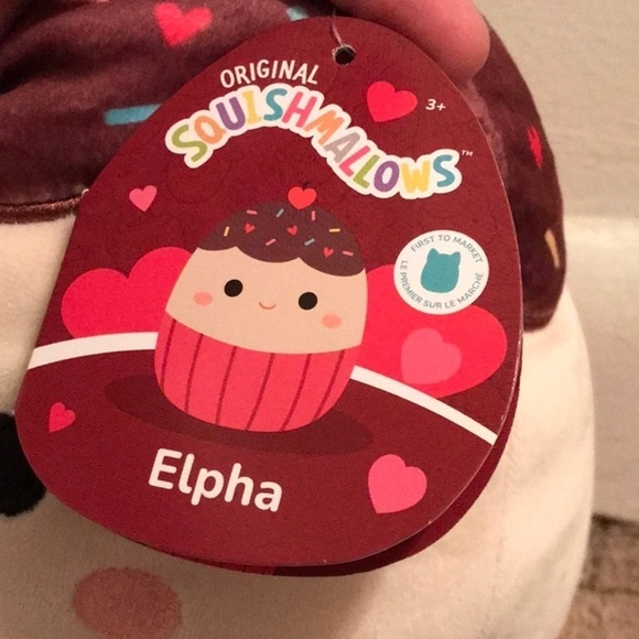 Squishmallows 2023 Valentine 8” First to Market Elpha the Cupcake. NWT - Picture 3 of 4